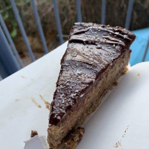 Cheesecake hazelnut and coco  at Vegan Folie's in Paris