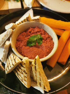 Beetrot hummus at Casa do Prego in Lagos