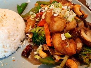 "Chicken" and vegetable stir fry at Plants of Roselyn in South East London