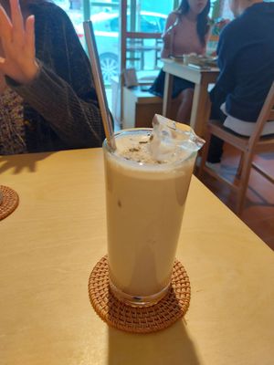 Lavender chai latte at Rooted 루티드 in Seoul