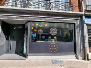 Front at CrUsH in Namur