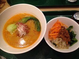 Tantan men set with Bibimba
 at T's Tantan - Tokyo JR Station in Tokyo