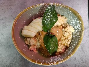 Overnight oats at Mayhap in Manchester