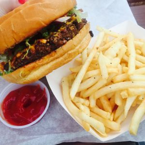 Bacon cheese burger with fries at Arlo's Food Truck - Cheerup Charlie's in Austin
