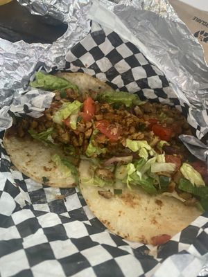 Seitan chicken tacos at Arlo's Food Truck - Cheerup Charlie's in Austin