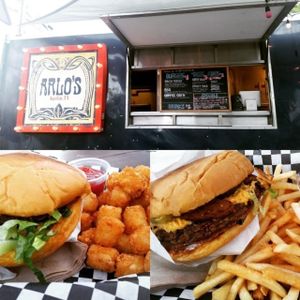 BEST BURGER EVER at Arlo's Food Truck - Cheerup Charlie's in Austin