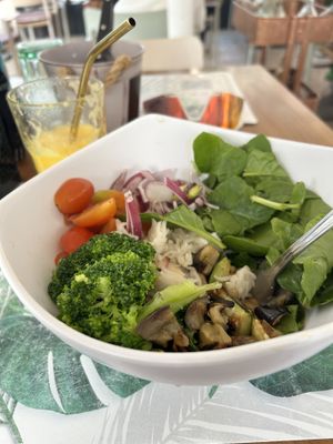 Moxi bowl   at La Bufalina Ibiza in Ibiza