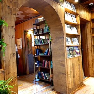  at Lazy Farmers in Seoul