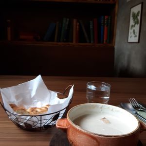 Books and art make for some good vibes at Lazy Farmers in Seoul