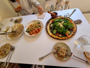  at Lazy Farmers in Seoul