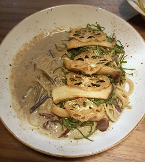 Cashew miso pasta at Lazy Farmers in Seoul