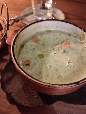 Broccoli soup #Veganuary at Lazy Farmers in Seoul
