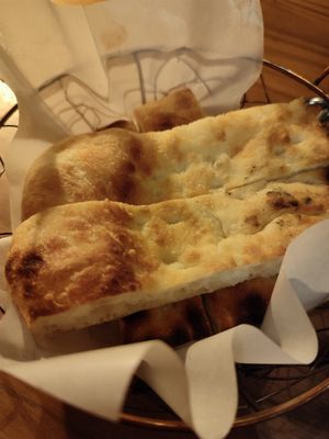 Bread served with the broccoli soup #Veganuary at Lazy Farmers in Seoul