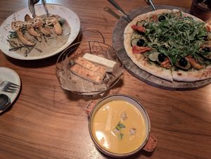  at Lazy Farmers in Seoul