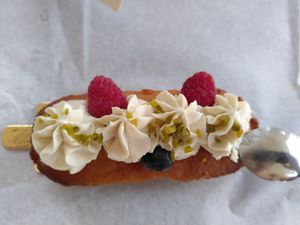 Blueberry cake at MISKI Pâtisserie Gluten Free in Antibes