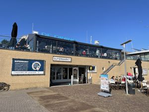 Exterior  at Havenpaviljoen De Dining in Oost-vlieland