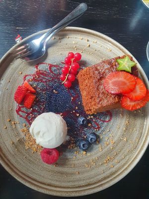  at Havenpaviljoen De Dining in Oost-vlieland