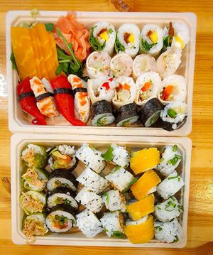  at Poke & Pizza House in Lisbon