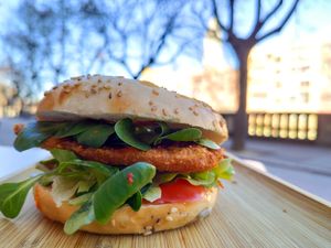 Spicy Vegan Bagel at Bagels & Beers in Girona