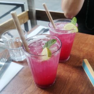 Raspberry lemonade at Bonjo in Paris