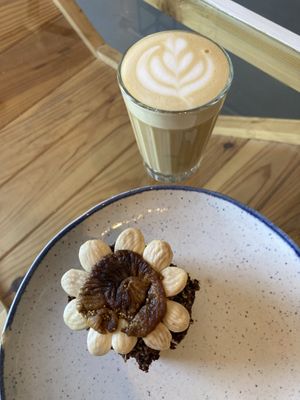 Fig cake and galão.  at Picnic in Sagres