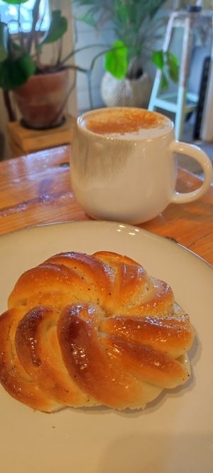 Vegan cardamom brioche and chai latte, both spectacular  at Picnic in Sagres