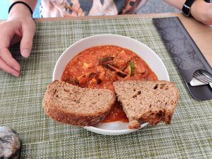 Tofu kayana at Veganissimo in Santorini