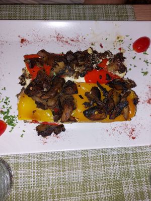 Millefoglie SUPER at Veganissimo in Santorini