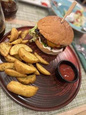 Vegan burger   at Veganissimo in Santorini