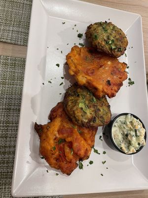 Tomatokeftedes and courgette version  at Veganissimo in Santorini