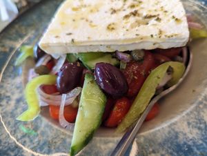 Santorini salary at Veganissimo in Santorini