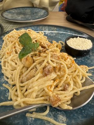 Vegan Carbonara 🤤- would eat this everyday   at Veganissimo in Santorini