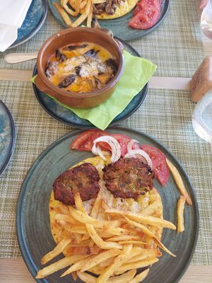  at Veganissimo in Santorini