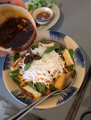 Garlic noodles at Thong Dong Vegan Kitchen & Cafe in Lao Cai