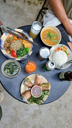 Rainbow Rice 🌈, mushroom spring rolls and vegetable curry 🤎 at Thong Dong Vegan Kitchen & Cafe in Lao Cai