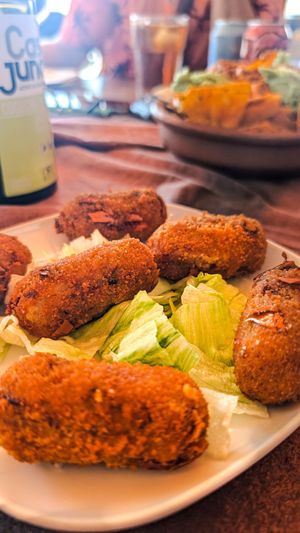 Croquetas de verduras at La Vida Bonita Beach Club in Santa Pola