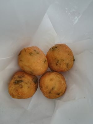 Paste Cresciute con Alghe at Friggitoria Vomero in Naples