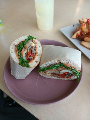  at CHEESYLAZY in Jeju