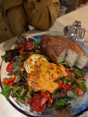 Salad at CHEESYLAZY in Jeju