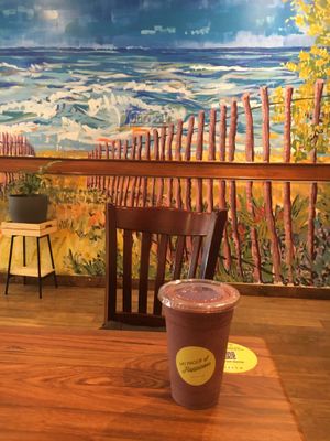 Acai smoothie at Wattle Cafe in New York City