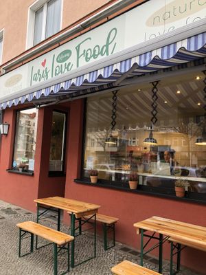 Outside   at Laris Love Food in Berlin