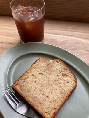 Cold brew and banana bread   at COYOTE in Kyoto