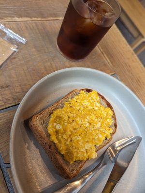 Cold brew & Tamago Toast at COYOTE in Kyoto