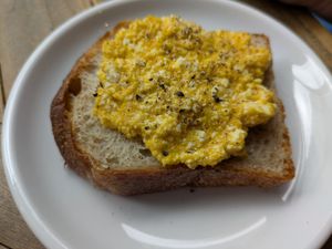 Egg toast at COYOTE in Kyoto