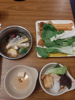 Hotpot buffet (I choose lẩu riêu) at Liên Hương Vegan in Hanoi