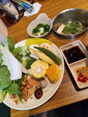  at Liên Hương Vegan in Hanoi