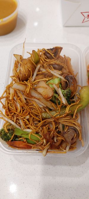 Vegetable chowmein at Wawin Vegan Chinese in Sheffield
