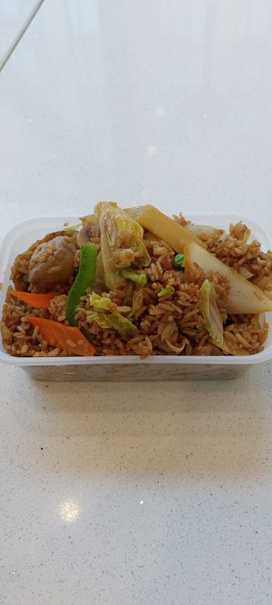 Vegetable fried rice at Wawin Vegan Chinese in Sheffield