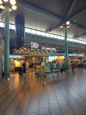  at AMS - Stach in Schiphol