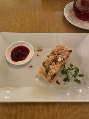 Crumble pie  at Rice Cuisine Suya - 米粉食堂S⊇YA in Yokohama